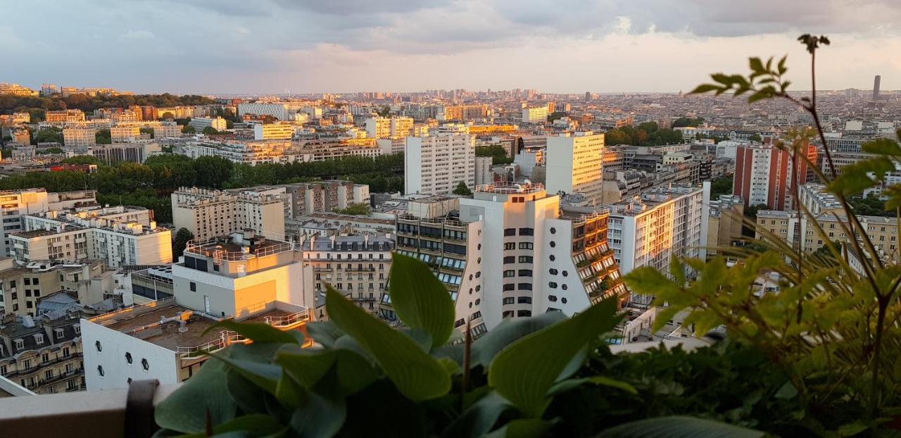 Paris On Top Bagian luar foto